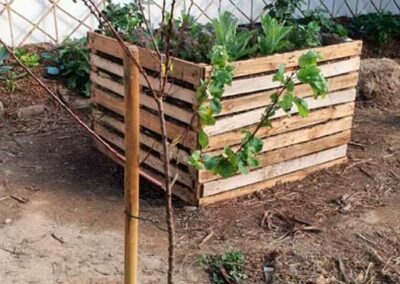 Grand bac en bois de palette recyclé fabriqué à Rivesaltes.