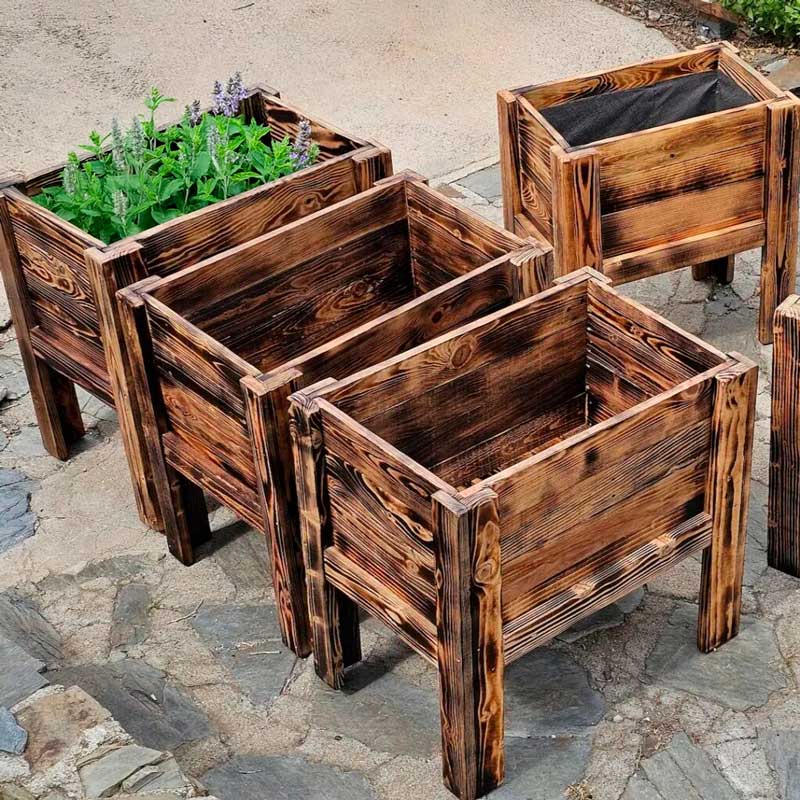 Ensemble de jardinières cubiques en bois fabriquées artisanalement dans le 66.