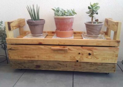 Porte-pot-avec-rangement