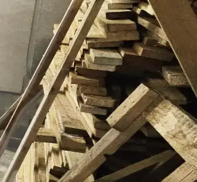 Stock de bois de palette recyclé